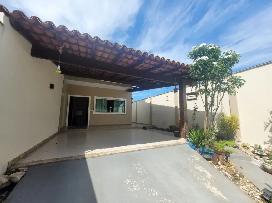 Foto 1 de Casa com 3 Quartos à venda, 190m² em Morada de Laranjeiras, Serra