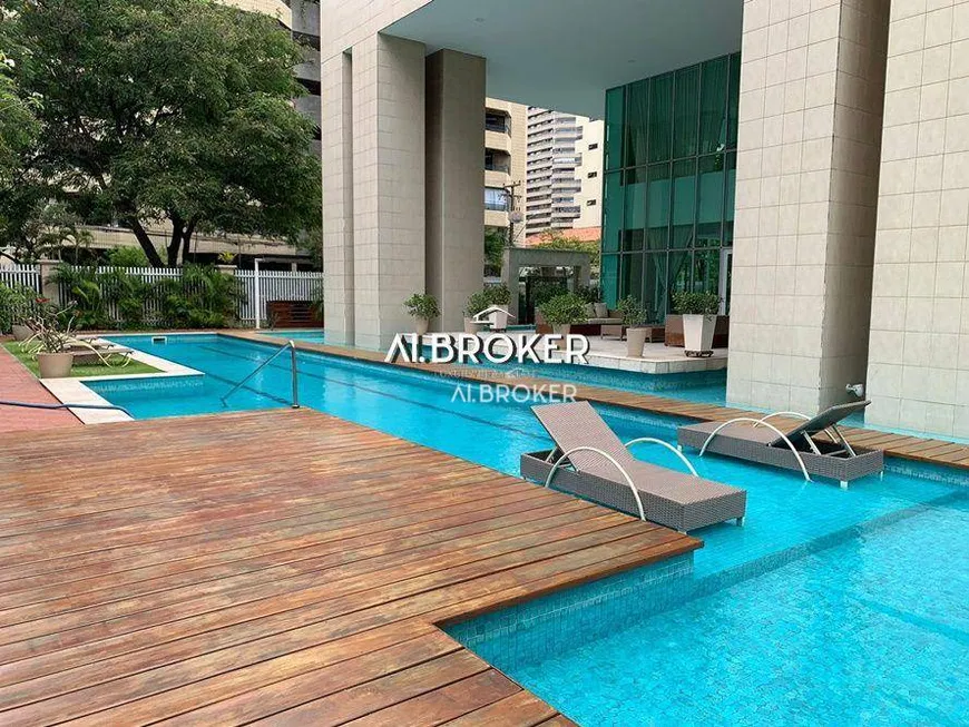 Foto 1 de Apartamento com 4 Quartos à venda, 457m² em Meireles, Fortaleza