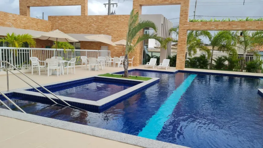 Foto 1 de Apartamento com 2 Quartos à venda, 60m² em Aruana, Aracaju