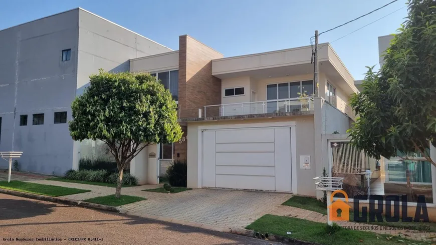 Foto 1 de Sobrado com 3 Quartos à venda, 301m² em Jardim Flora II, Campo Mourão