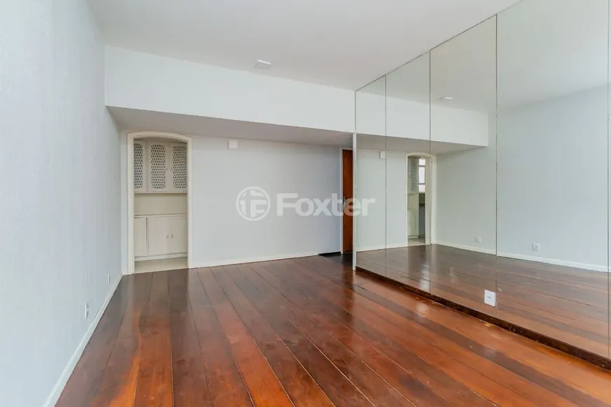 Foto 1 de Apartamento com 2 Quartos à venda, 79m² em Centro Histórico, Porto Alegre