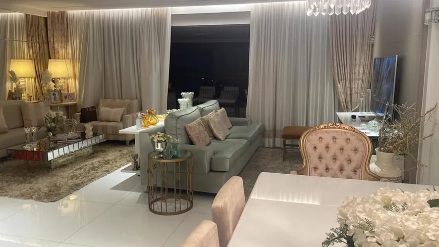 Foto 1 de Apartamento com 3 Quartos à venda, 210m² em Brotas, Salvador