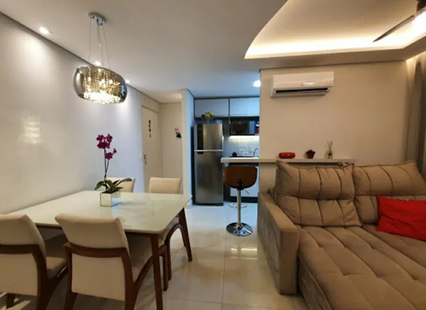 Foto 1 de Apartamento com 2 Quartos à venda, 57m² em Vila Satúrnia, Campinas