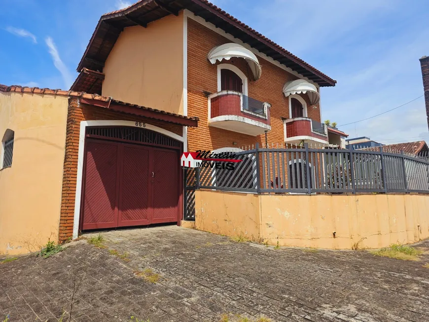 Foto 1 de Sobrado com 3 Quartos à venda, 264m² em Balneario Sao Joao Batista , Peruíbe