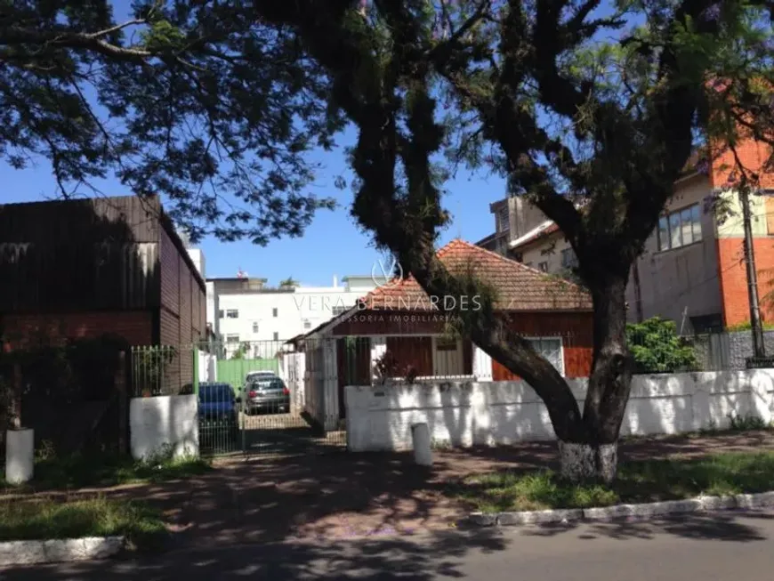 Foto 1 de Lote/Terreno à venda, 660m² em Cristal, Porto Alegre