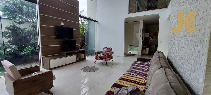 Foto 1 de Casa com 4 Quartos à venda, 400m² em Estância das Flores, Jaguariúna