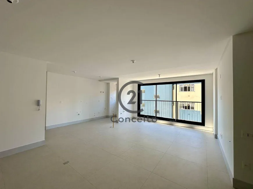 Foto 1 de Apartamento com 3 Quartos para alugar, 116m² em Estreito, Florianópolis