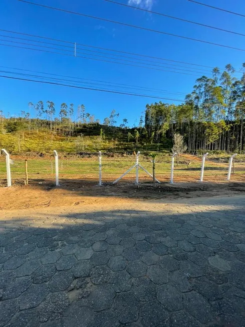 Foto 1 de Lote/Terreno à venda, 1200m² em Angola, Santa Branca