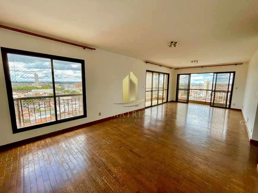 Foto 1 de Apartamento com 3 Quartos à venda, 200m² em Cidade Nova, Franca