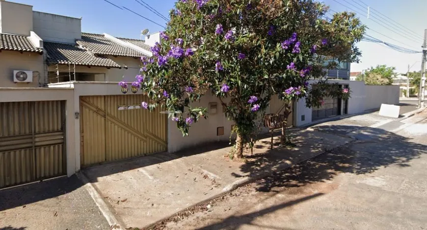 Foto 1 de Casa com 3 Quartos à venda, 180m² em Moinho dos Ventos, Goiânia