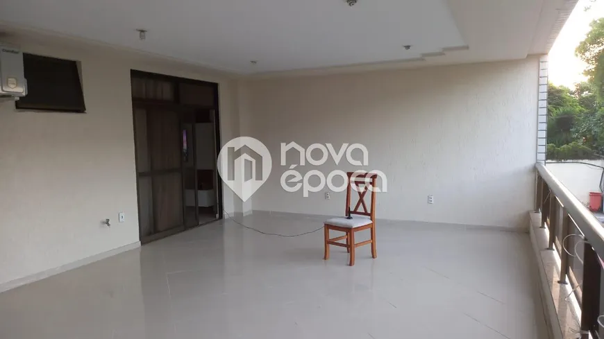 Foto 1 de Apartamento com 3 Quartos à venda, 121m² em Recreio Dos Bandeirantes, Rio de Janeiro