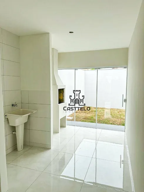 Foto 1 de Casa com 2 Quartos à venda, 70m² em Jardim Tropical, Londrina