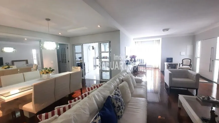 Foto 1 de Casa com 3 Quartos à venda, 250m² em Jardim Campo Grande, São Paulo