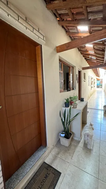 Foto 1 de Casa com 3 Quartos à venda, 100m² em Jardim Villaça, São Roque