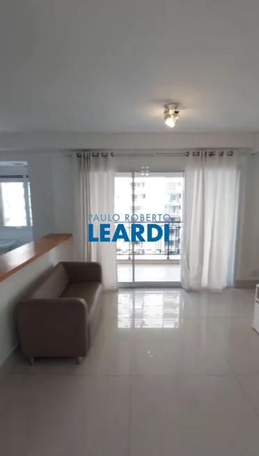 Foto 1 de Apartamento com 1 Quarto à venda, 50m² em Alphaville, Barueri