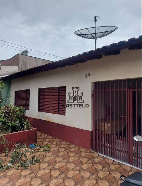 Foto 1 de Casa com 3 Quartos à venda, 85m² em Ouro Branco, Londrina