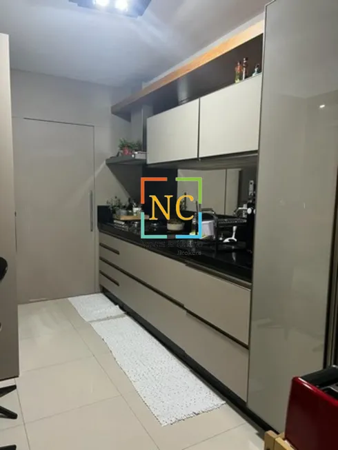 Foto 1 de Apartamento com 3 Quartos à venda, 100m² em Barreiros, São José