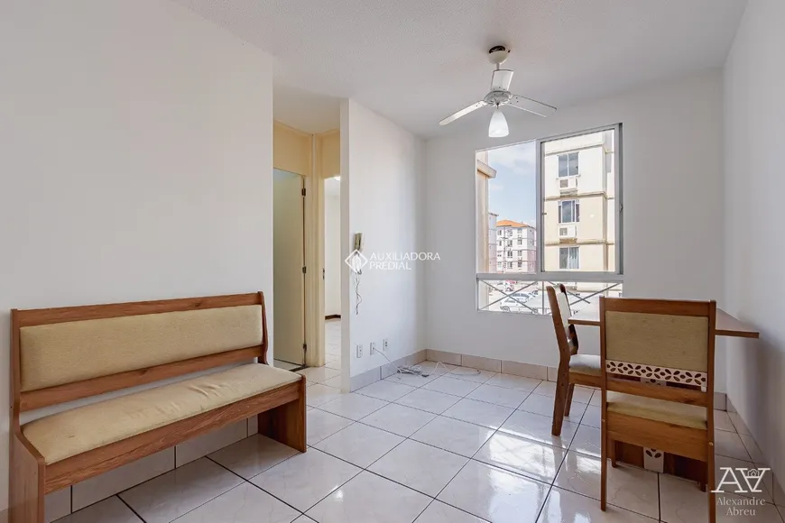 Foto 1 de Apartamento com 3 Quartos à venda, 51m² em Fátima, Canoas