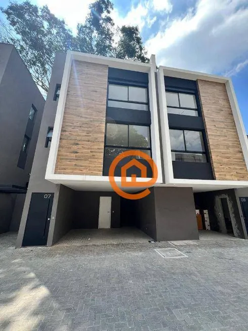 Foto 1 de Casa de Condomínio com 3 Quartos à venda, 303m² em Jardim Guedala, São Paulo