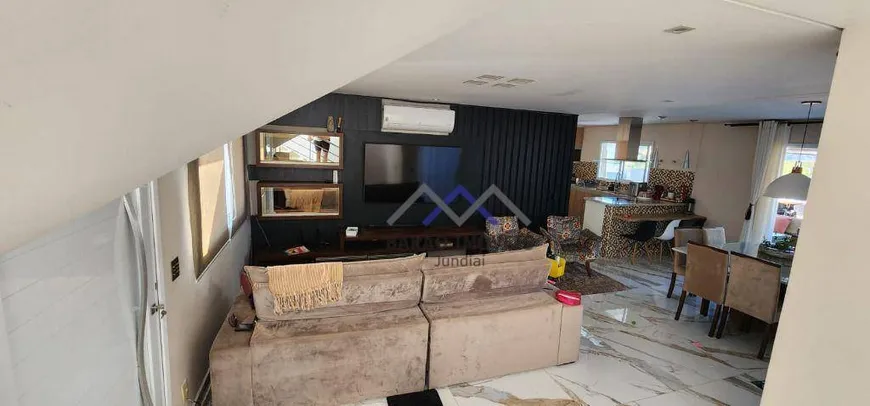 Foto 1 de Casa de Condomínio com 5 Quartos à venda, 235m² em Jacaré, Cabreúva