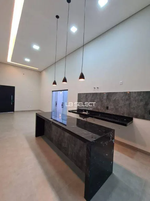 Foto 1 de Casa com 3 Quartos à venda, 155m² em Jardim Botânico, Uberlândia