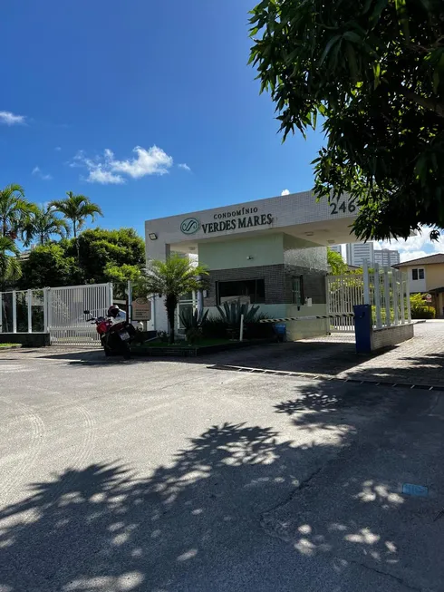 Foto 1 de Casa de Condomínio com 4 Quartos à venda, 238m² em Patamares, Salvador