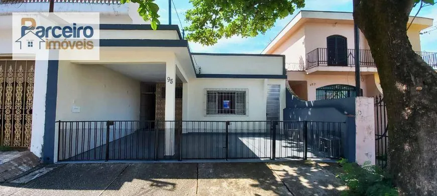 Foto 1 de Casa com 5 Quartos à venda, 250m² em Vila Carrão, São Paulo