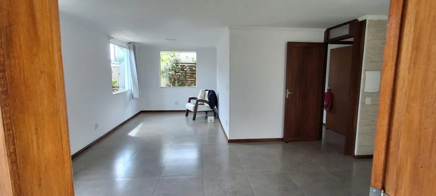 Foto 1 de Casa com 2 Quartos à venda, 220m² em Cajuru, Curitiba