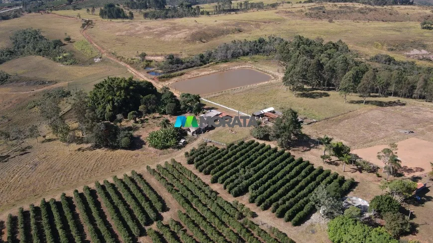 Foto 1 de Fazenda/Sítio com 4 Quartos à venda, 265m² em Zona Rural, Córrego Danta