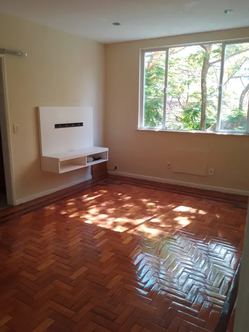 Foto 1 de Apartamento com 4 Quartos à venda, 83m² em Icaraí, Niterói