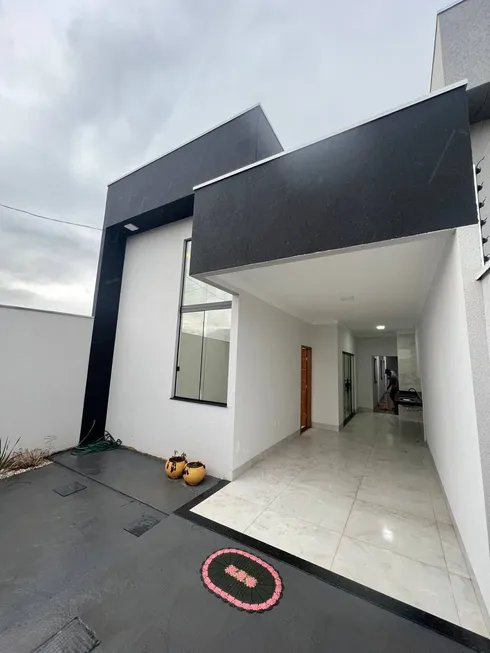 Foto 1 de Casa com 3 Quartos à venda, 105m² em Itamaraty 2 Etapa, Anápolis