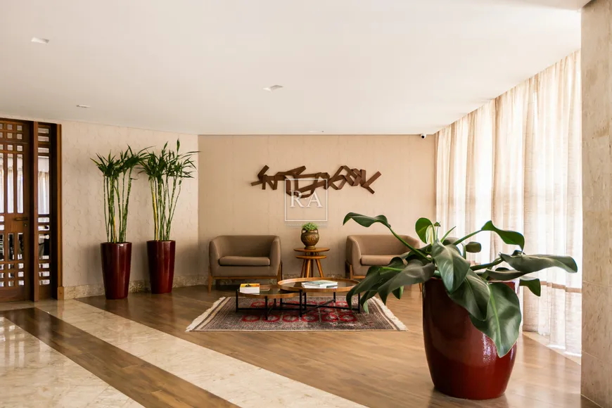Foto 1 de Apartamento com 4 Quartos à venda, 451m² em Seminário, Curitiba