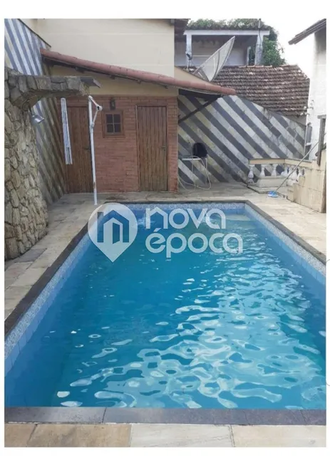 Foto 1 de Casa com 4 Quartos à venda, 400m² em Tanque, Rio de Janeiro