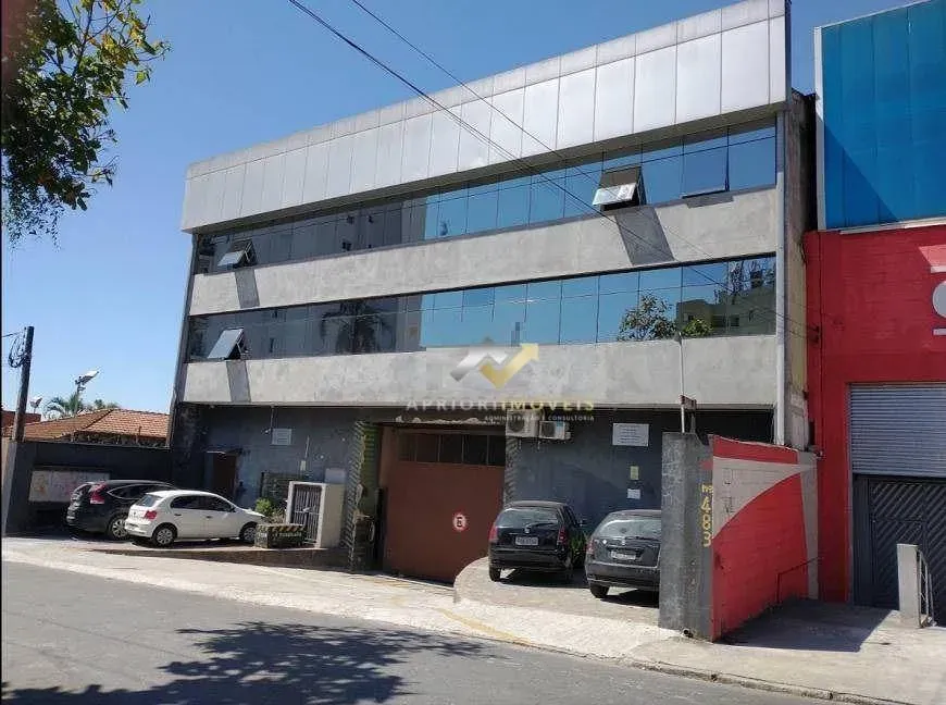 Foto 1 de Galpão/Depósito/Armazém à venda, 2600m² em Vila Homero Thon, Santo André