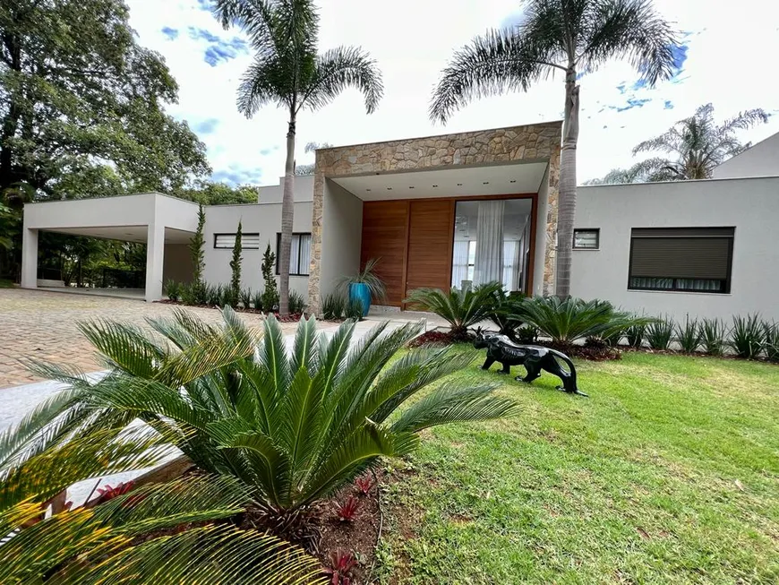 Foto 1 de Casa de Condomínio com 5 Quartos à venda, 700m² em Condominio Amendoeiras, Lagoa Santa