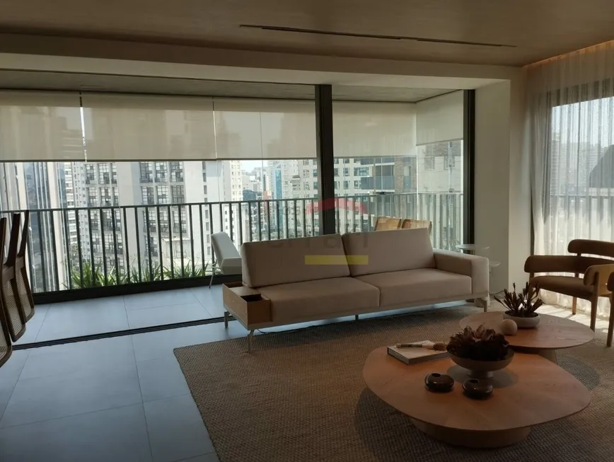 Foto 1 de Apartamento com 2 Quartos à venda, 162m² em Vila Nova Conceição, São Paulo