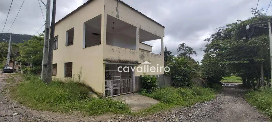 Foto 1 de Casa com 6 Quartos à venda, 90m² em Retiro, Maricá