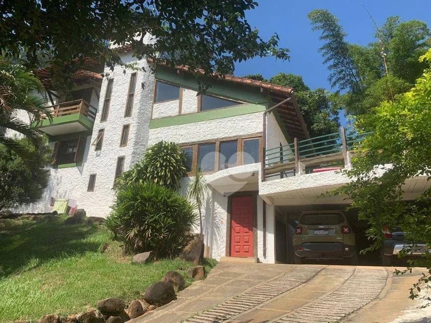 Foto 1 de Casa de Condomínio com 3 Quartos à venda, 306m² em Itanhangá, Rio de Janeiro