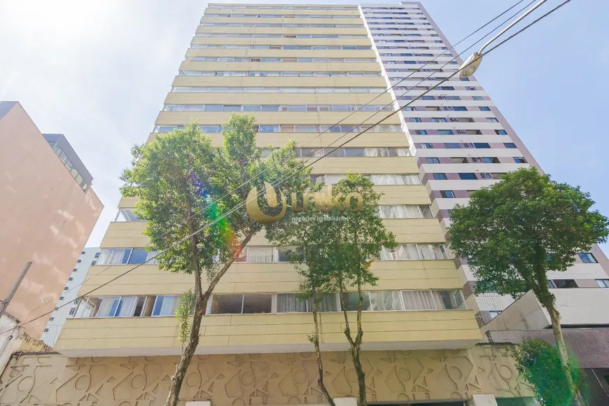 Foto 1 de Apartamento com 2 Quartos à venda, 97m² em Centro, Curitiba