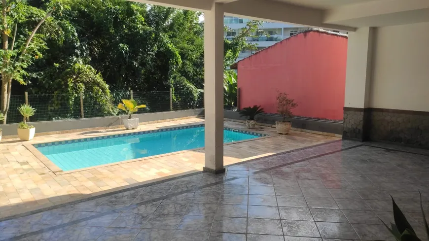 Foto 1 de Casa com 4 Quartos à venda, 360m² em Camboinhas, Niterói