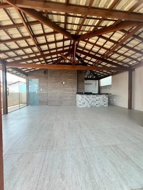 Foto 1 de Casa com 3 Quartos à venda, 180m² em Castelo, Belo Horizonte