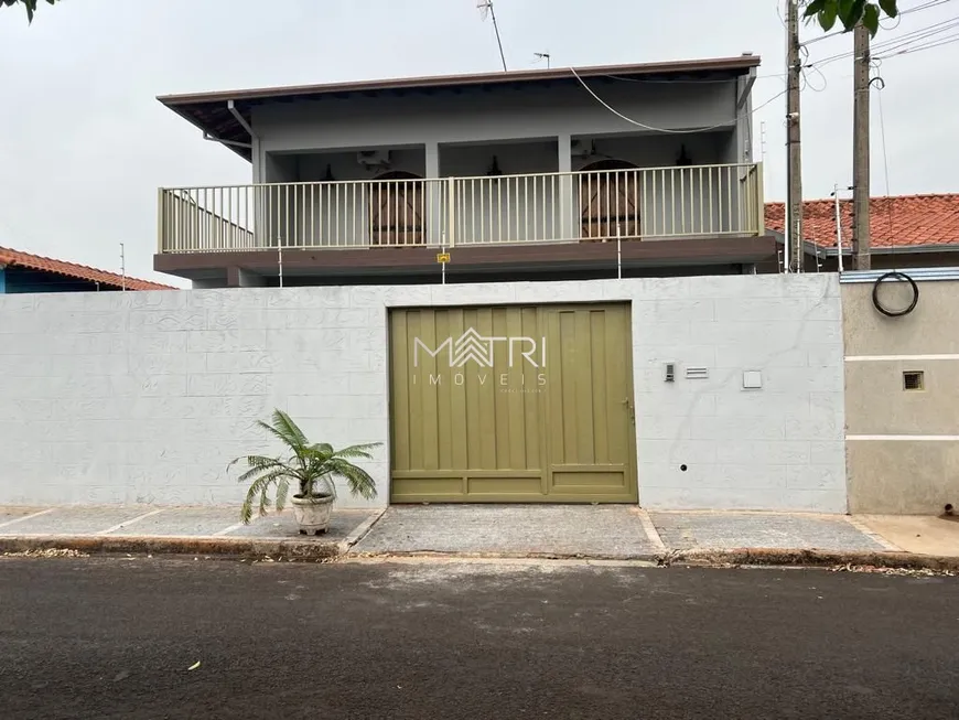 Foto 1 de Sobrado com 2 Quartos à venda, 268m² em Parque Residencial Vale do Sol, Araraquara