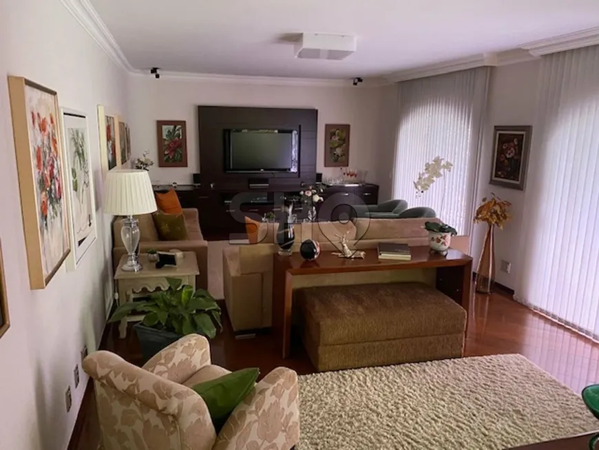 Foto 1 de Apartamento com 4 Quartos à venda, 217m² em Vila Madalena, São Paulo