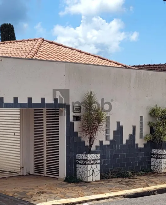 Foto 1 de Casa com 3 Quartos à venda, 300m² em São José, Franca