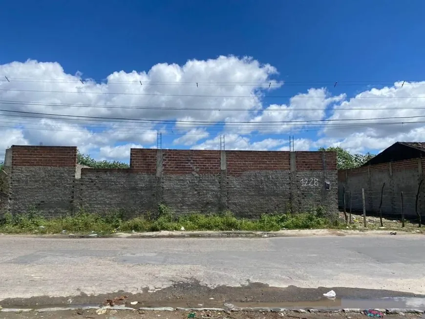 Foto 1 de Lote/Terreno com 1 Quarto para venda ou aluguel, 320m² em Vassoural, Caruaru