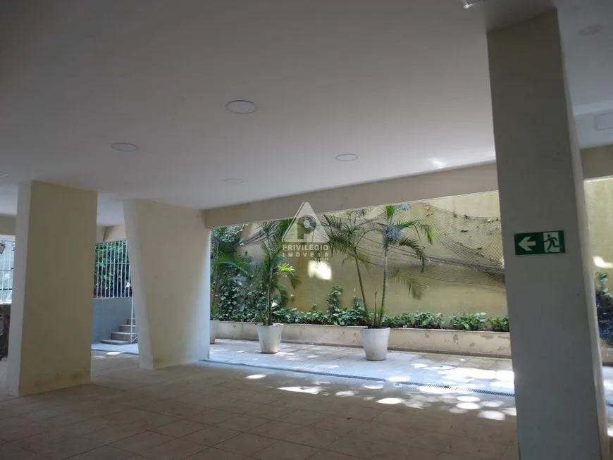 Foto 1 de Apartamento com 3 Quartos à venda, 95m² em Lagoa, Rio de Janeiro