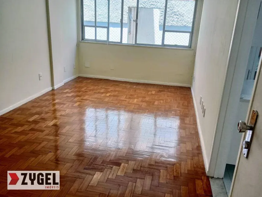 Foto 1 de Apartamento com 3 Quartos à venda, 90m² em Lagoa, Rio de Janeiro