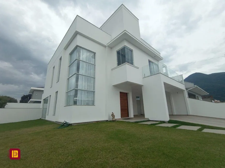 Foto 1 de Casa de Condomínio com 4 Quartos à venda, 243m² em Praia de Fora, Palhoça