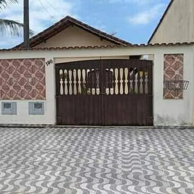 Foto 1 de Casa com 2 Quartos à venda, 49m² em Balneário Gaivota, Itanhaém