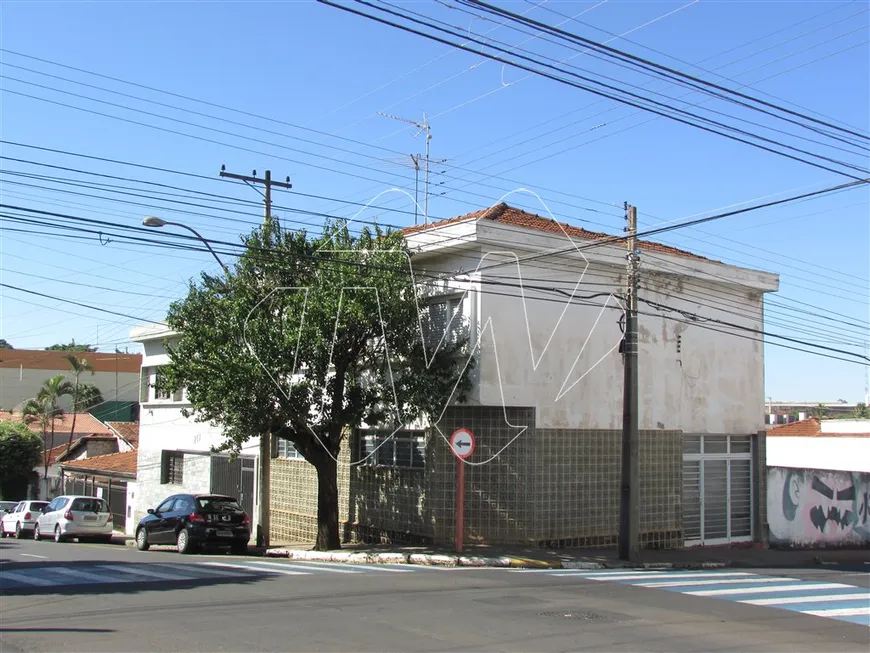 Foto 1 de Casa com 3 Quartos para venda ou aluguel, 107m² em Centro, Araraquara